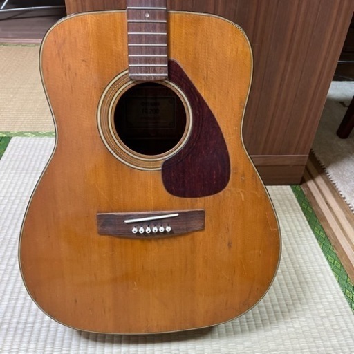 アコースティックギター　YAMAHA FG-200