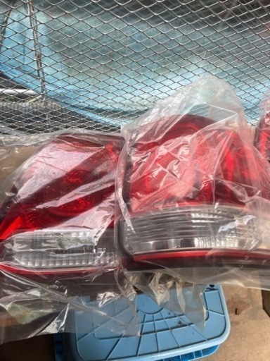 ランクル200 テールランプ　セット　前期