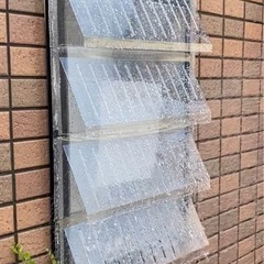 雨を防ぎながら換気換気できます。の画像