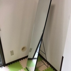 【横浜引き渡し限定】スタンドミラー全身鏡 ミラーカバー付き　中古の画像