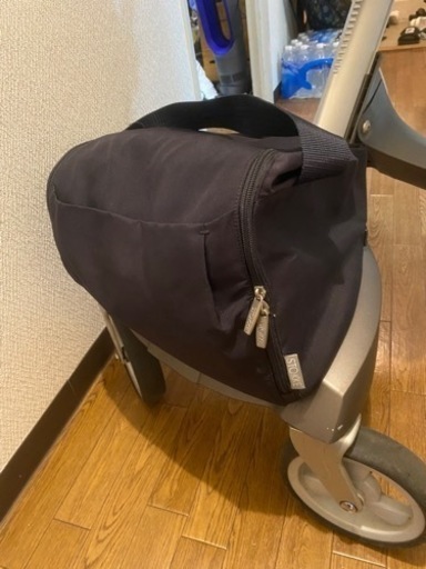 ストッケ　エクスプローリー　V5 お取引予定
