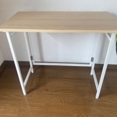 テーブル