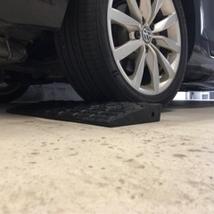 車止め(タイヤ止め)2個組の画像