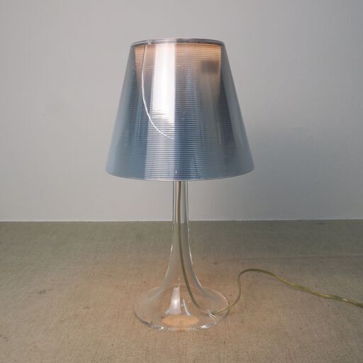 【モデルルーム展示品】 【中古品】 FLOS(フロス) MISS K テーブルランプ シルバー ※シェードに大きな割れあり【JV0704-01】
