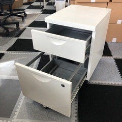 IKEA 引出しユニットキャスター付きの画像