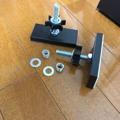 DIY用 LABRICO ラブリコ　2ｘ4 アジャスター 棚受け ＋ 伸縮アイアンロッド L ＋ 木材2本 セットの画像
