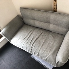 ソファーの画像