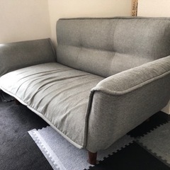 ソファーの画像