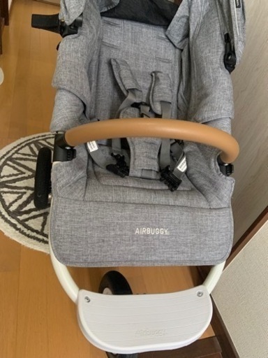 エアバギーココ　ブレーキフロムバース　色アースグレイ