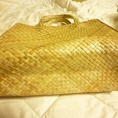 籐のバッグ（この商品は他の割引対象外の商品複数同時購入で無料にします）の画像