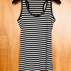 美品 INGNI ・イング　ボーダー 柄タンクトップ 丈長め　キラキラ