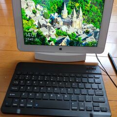 FUJITSU タブレット　FARQ02003