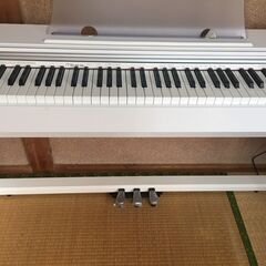 取引中。電子ピアノpx-770取引中