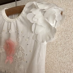【美品】女児　９０　可愛いオシャレＴシャツの画像