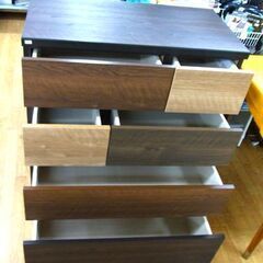 ニトリ 4段チェスト 幅79.8×奥行43×高さ95.7㎝ ブラウン系