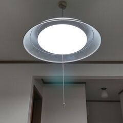 【8/12まで】LEDペンダントライト　白色　リビング　ダイニング　寝室　2014年製の画像
