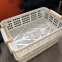 積み重ねバスケット　2台