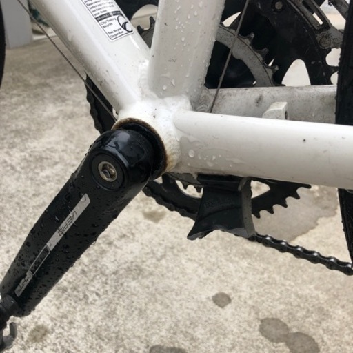 TREK クロスバイク　空気入れ付き