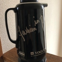 Vogue 魔法瓶　の画像