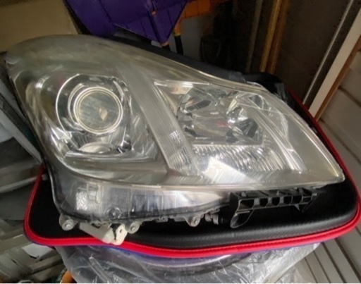 200系クラウン　ヘッドライト