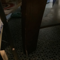 おむすび型ダイニングテーブルの画像
