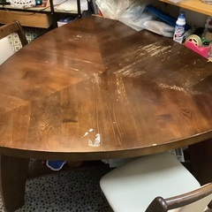 おむすび型ダイニングテーブル