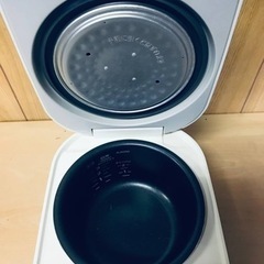 ET1381番⭐️タイガーマイコン炊飯ジャー⭐️の画像