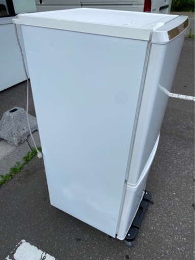 Panasonic 138L 高効率コンプレッサーの採用!!カテキン抗菌・脱臭フィルター 冷蔵庫【◆NR-B147W-S】美原店
