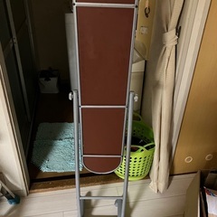 姿見型の鏡