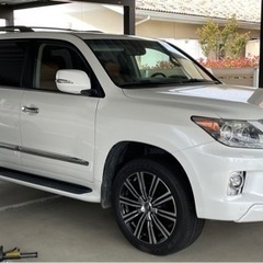 US レクサス　lx570 後期　H25年式　新車並行　左ハンドル　美車　最上級グレード　5万キロ　1ナンバー　デイライト　フル装備の画像