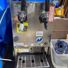むかおさん　生ビール、樽ハイ　二口サーバー