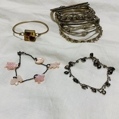 ブレスレット　４個セット　シルバーアクセの画像
