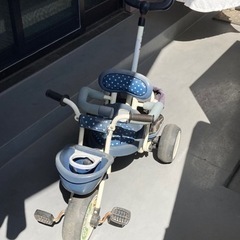 CARGO (カーゴ)  手押し棒つき 三輪車の画像