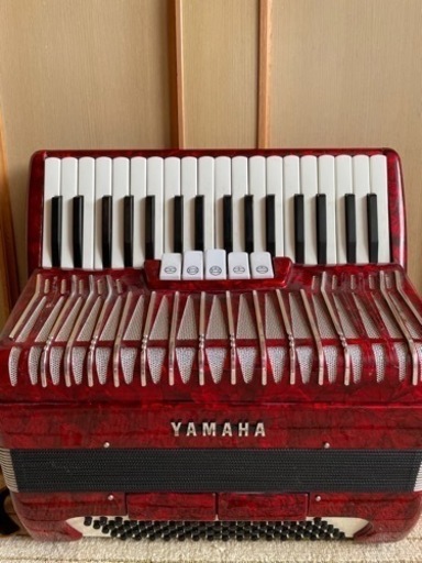 YAMAHA アコーディオン　YA-80 赤