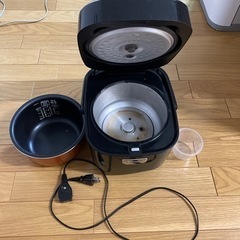 アイリスオーヤマの炊飯器の画像