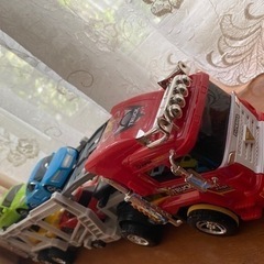 トミカなど車セットの画像