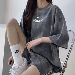 ⭐️ラスト1点⭐️ Lサイズ　タイダイ柄セットアップTシャツの画像