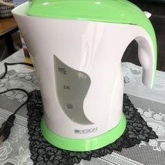 未使用品　キッチン　ケトル　湯沸かし　電気　コードレス　ワンタッチ　1ℓ   人気商品　現品限り‼︎の画像