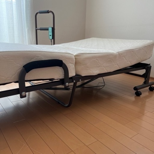 電動折りたたみベッド