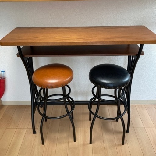 【取引中】カウンターテーブルとイス