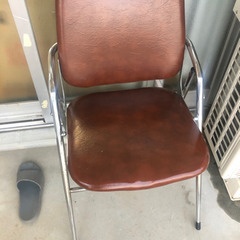 コンピュータ机椅子付きの画像