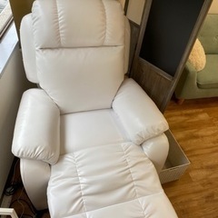 電動リクライニングチェアの画像