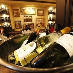 LA BODEGA PARRILLA《一流サービスマンを目指せる♪》15周年のスペインバルで安心＆安定◎即戦力大歓迎★次期店長候補・ホールSTAFFの画像