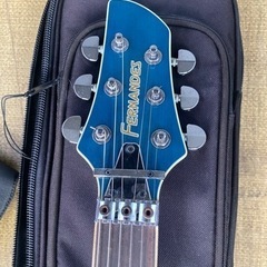 引き取り限定　ギターとベース2本セット 本日10日引き取り価格 エレキギター 2本セット