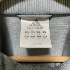 adidas スポーツウェア①の画像