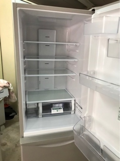 値段下がりました。日立ノンフロン 冷凍冷蔵庫315l