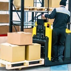 機械部品の仕分け、フォークリフト運搬/HIR220621-2