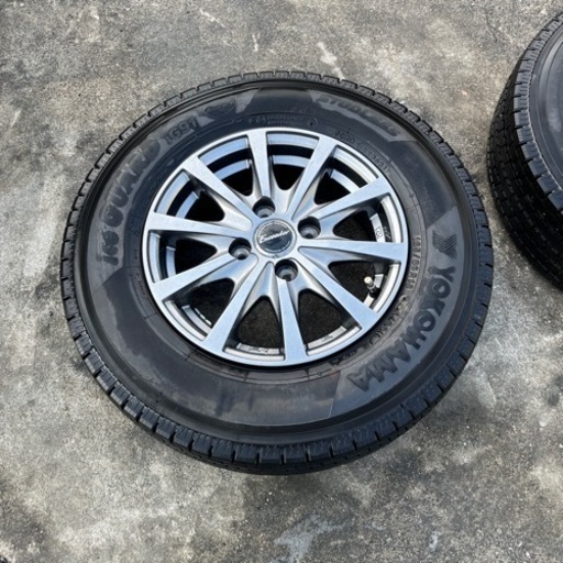 【ご成約ありがとうございました(*˘︶˘*).｡.:*♡⠀】バリ溝❗️早い物勝ち!!165/80R13  ヨコハマ　スタッドレス　売り切り