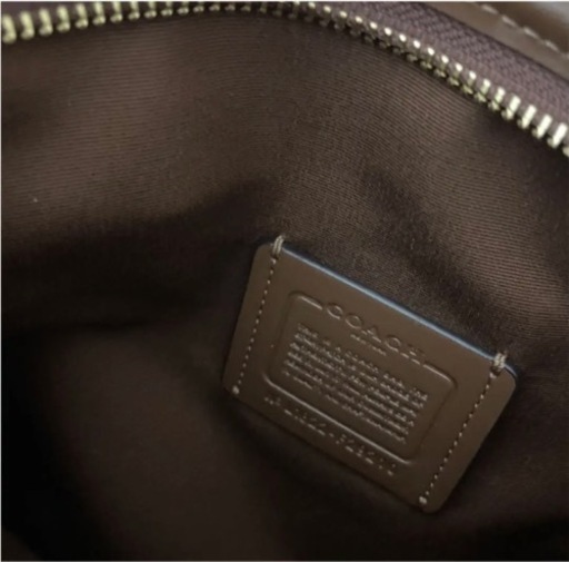 coachショルダーバック
