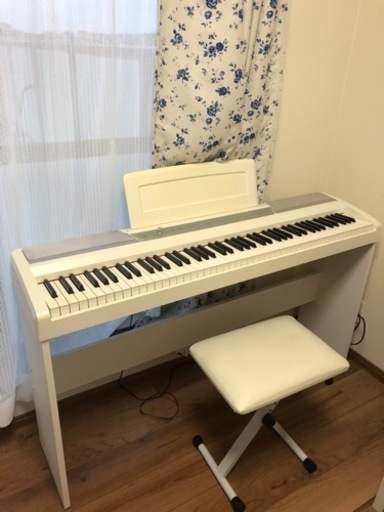 KORG電子ピアノ　SP170S 椅子付き
